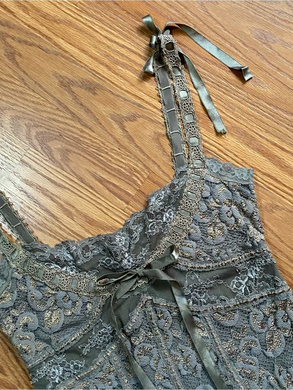 Deadstock 90s/Y2k Ann Ferriday Lace Ribbon Detail Cami Tank Top - Olive Green - Picture 7 of 10